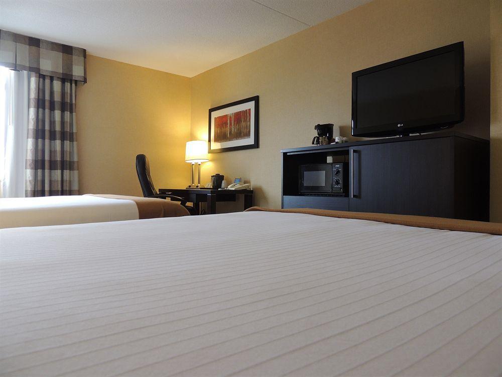 Holiday Inn Express Hamilton-Stoney Creek Екстериор снимка