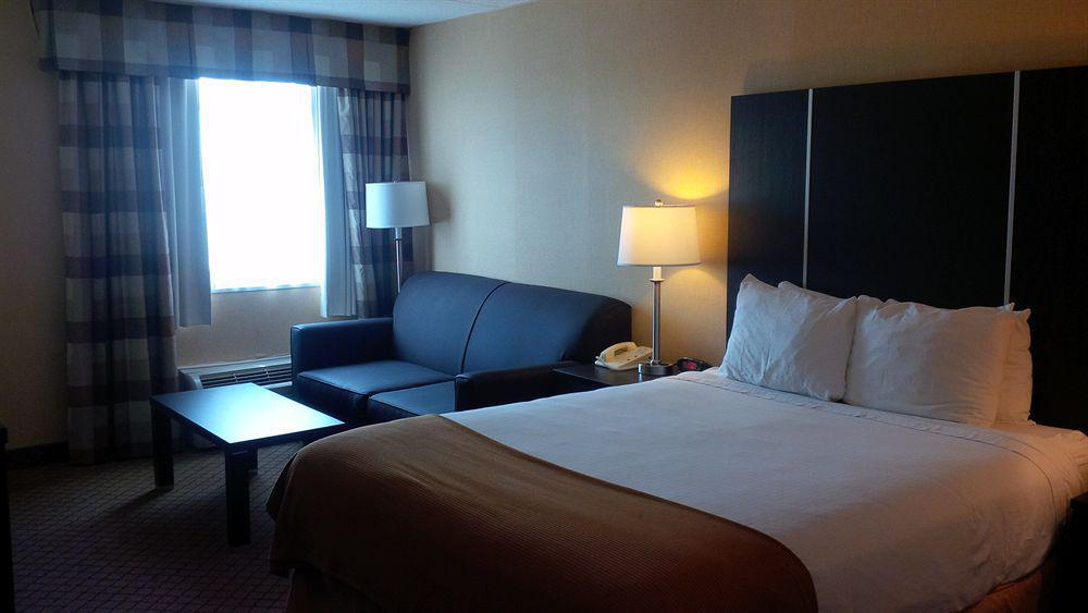 Holiday Inn Express Hamilton-Stoney Creek Екстериор снимка